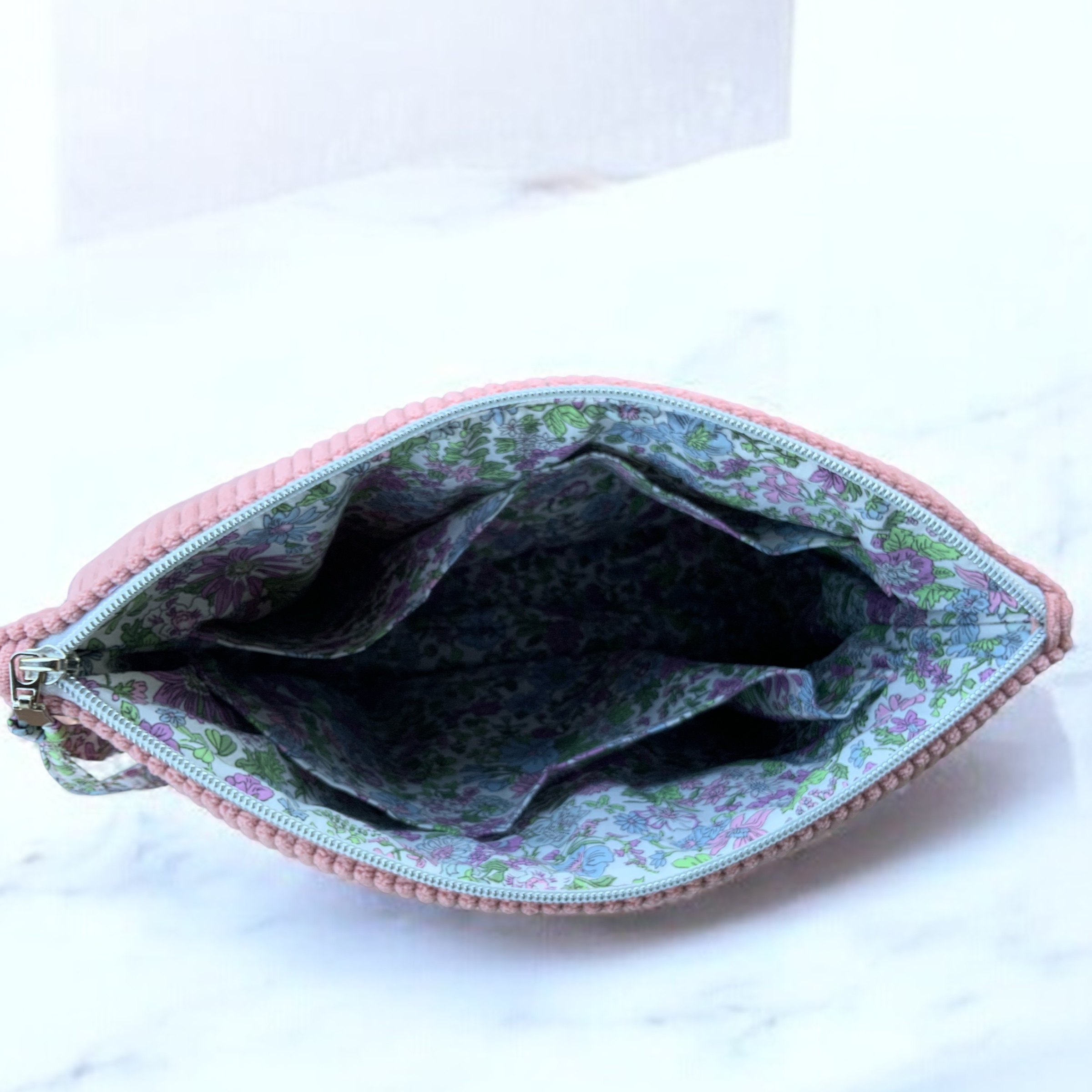 Trousse de toilette triangle taille L – Image 3