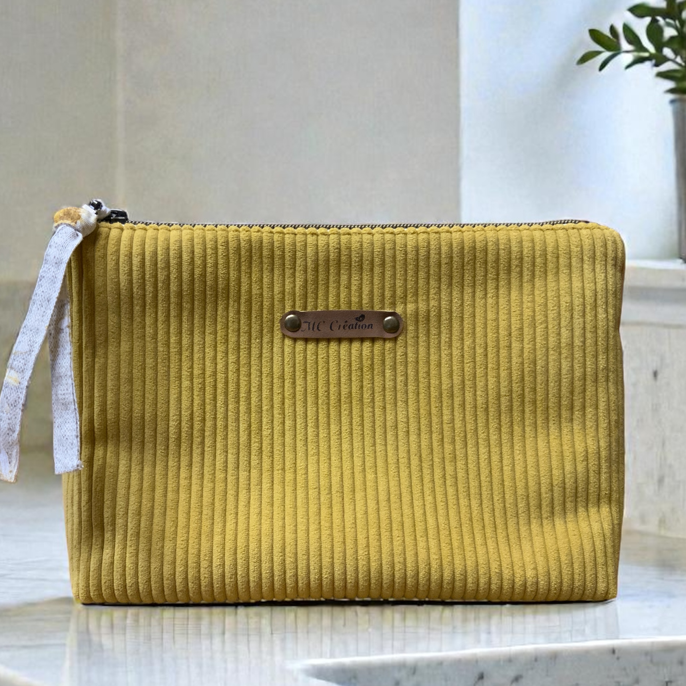 Trousse de toilette triangle taille M